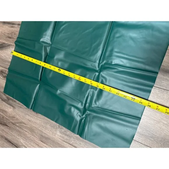 Tripoley Game Mat ONLY By Cadaco-Ellis 26" X 26" Vinyl Green & Red - Picture 5 of 6